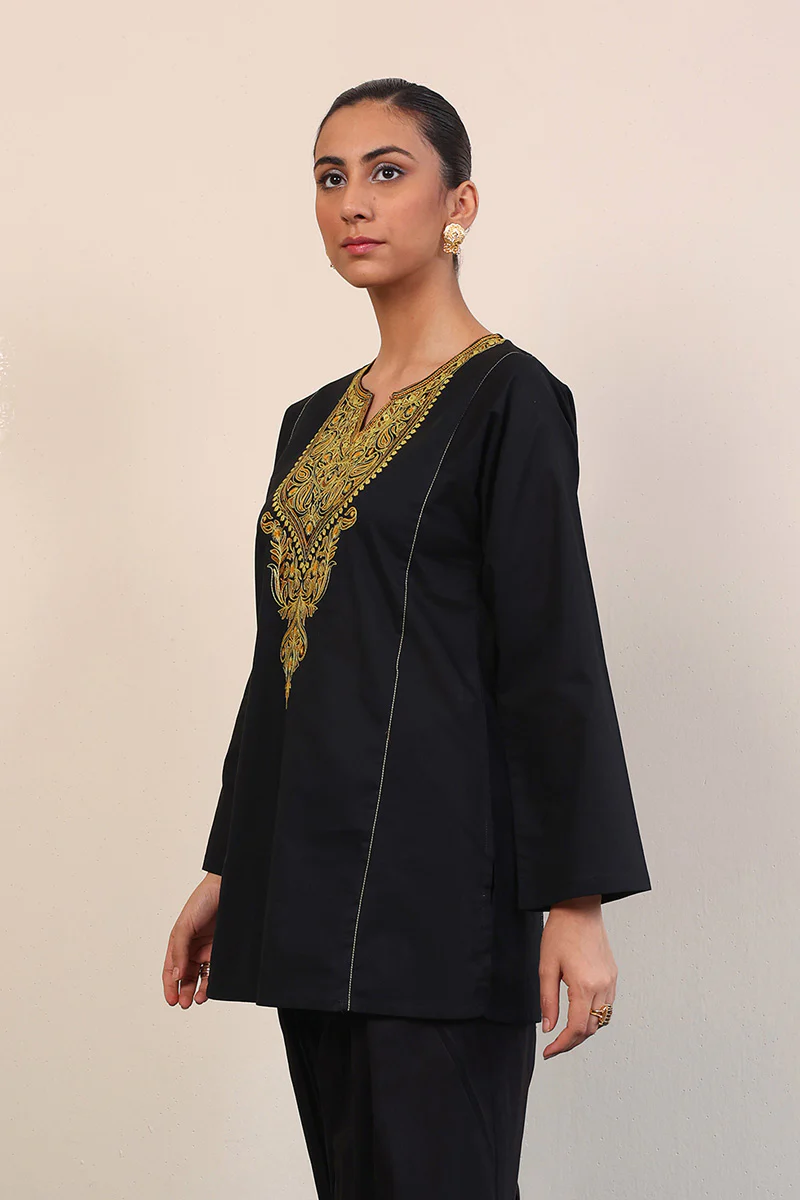 Gul Meena Sable Embroidered Kurti - Image 3