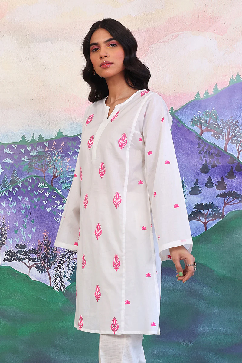 Gul Meena Embroidered kurta - Image 3