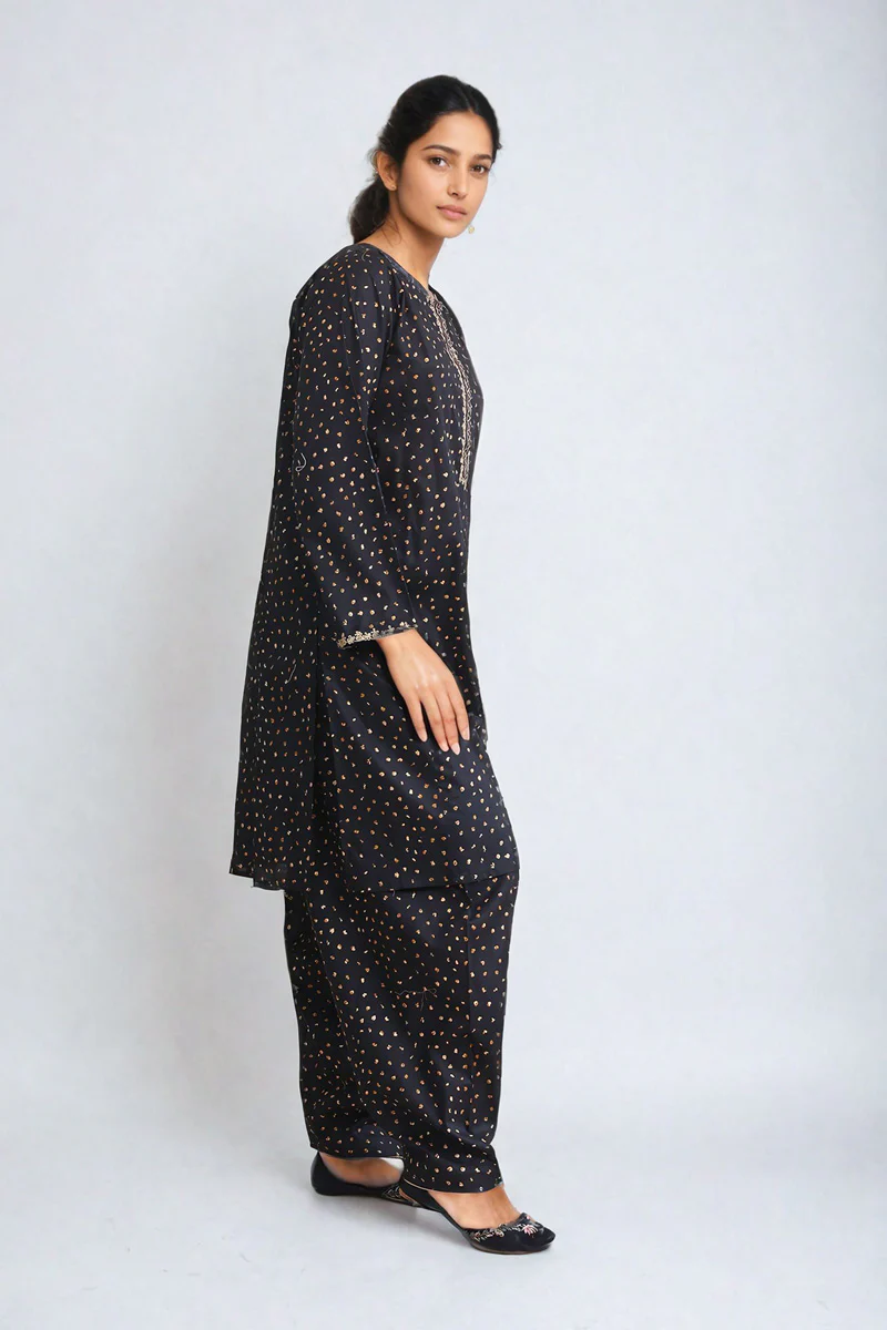 Muqaish 2-Piece - Image 3