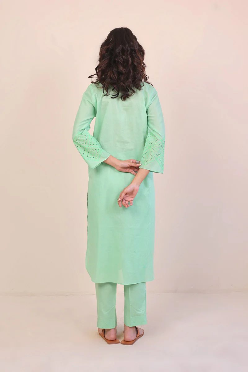 Summer Breeze Embroidered Set - Image 4