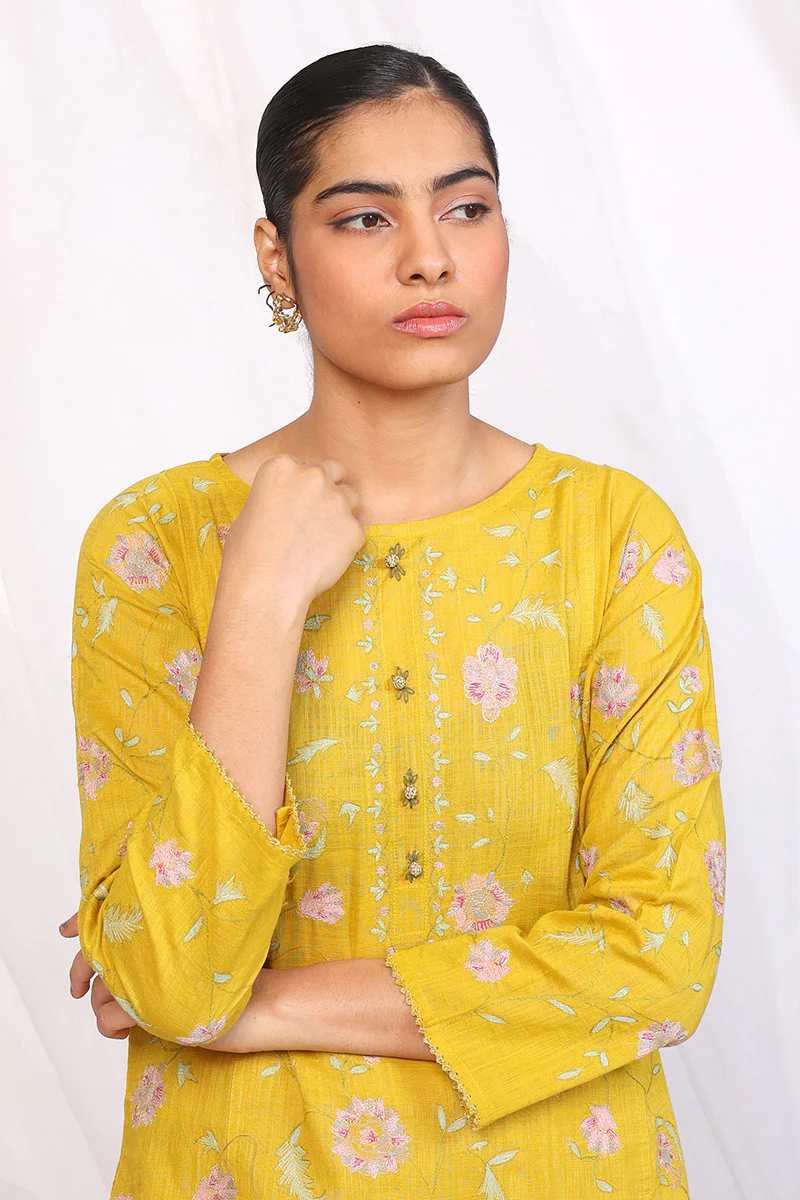 Sunehri Phool Suit - Image 2