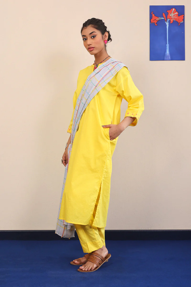 Zardi Suit Weavers Tale - Image 3
