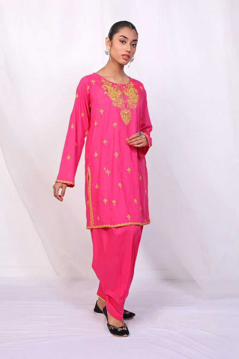 Rangeen Embroidered Set - Image 3