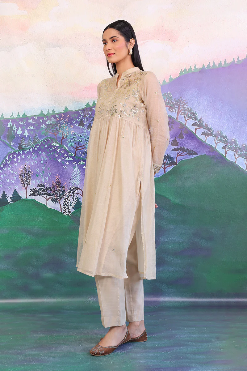 Nigar Kamdani Suit - Image 3