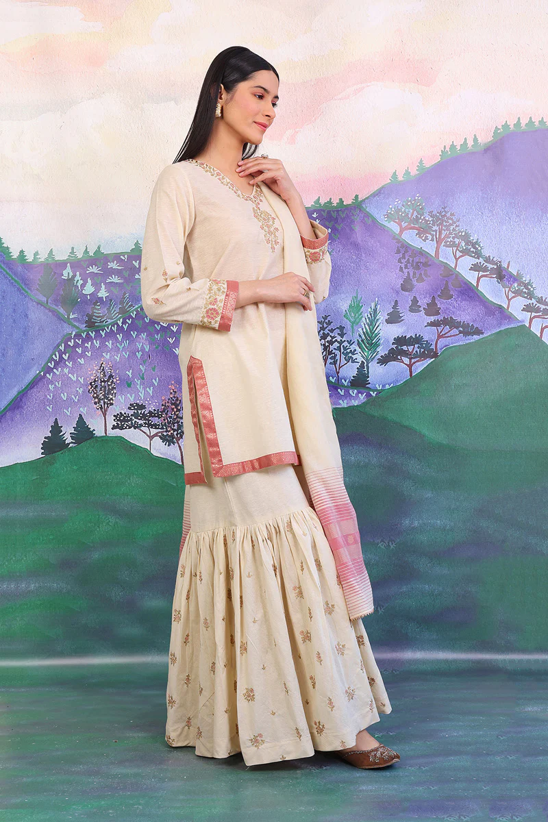Aik Rang Gharara Suit - Image 4