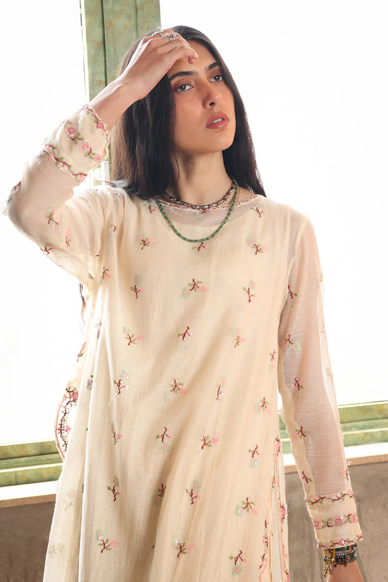 Threads of History Signature Kurta - Image 6