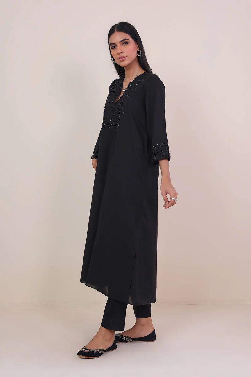 Rung E Bahaar Hand Embroidered Kurta - Image 8