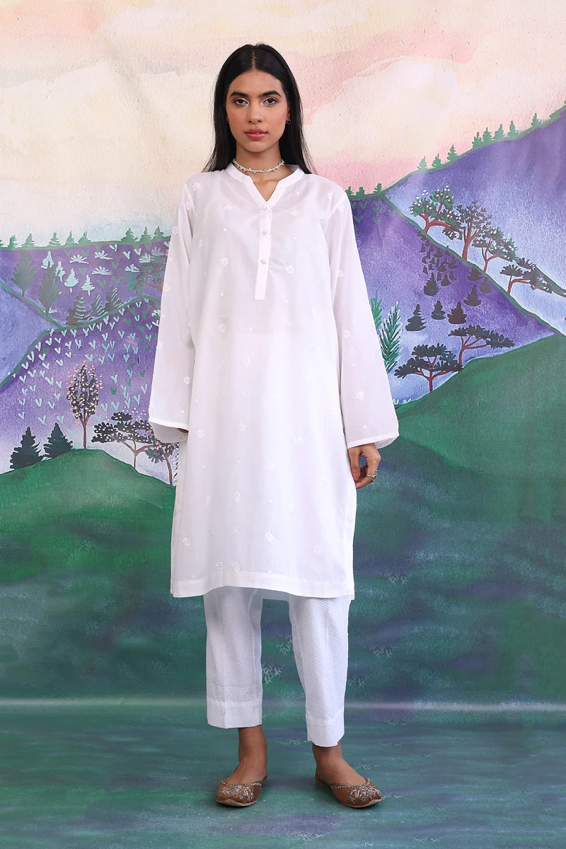 N K R Mini Florals Kurta - Image 4