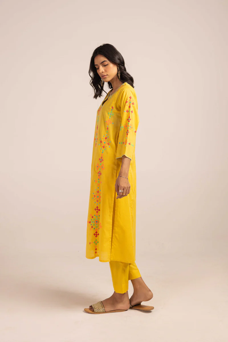 Rang Mahal Pure Stitches Ensemble - Image 3