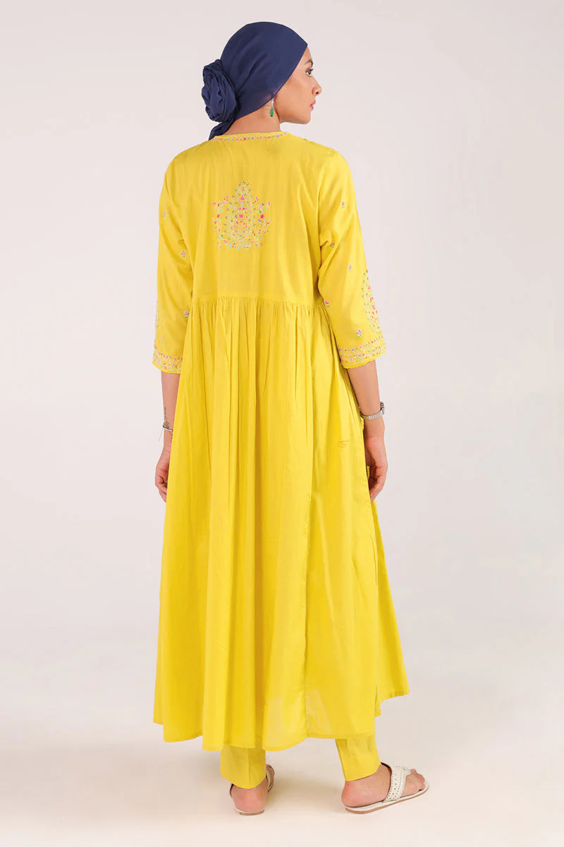 Hand Embroidered Waadi Set - Image 4