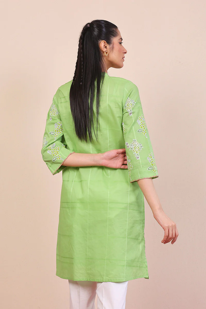 Tropic Splendour Flared Kurta - Image 4
