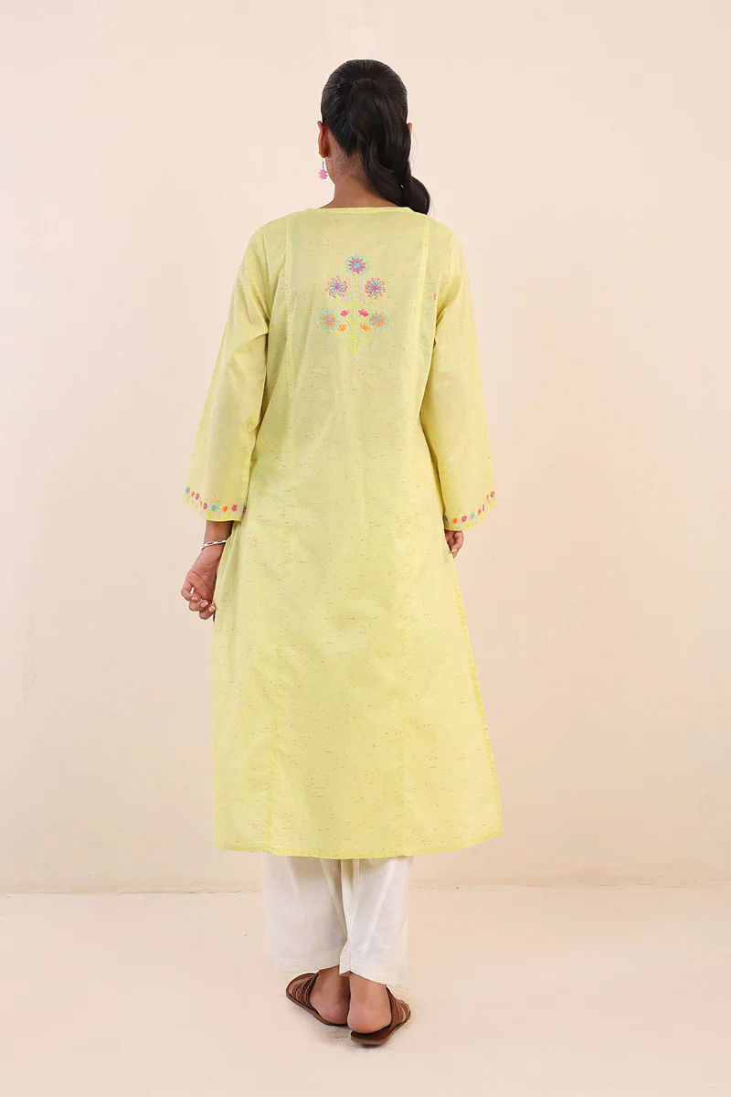 Sundara Embroidered Kurta - Image 4