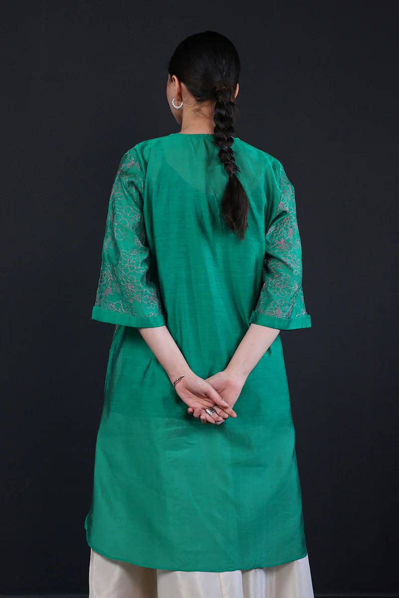 Fleur Amour Embroidered Kameez - Image 4