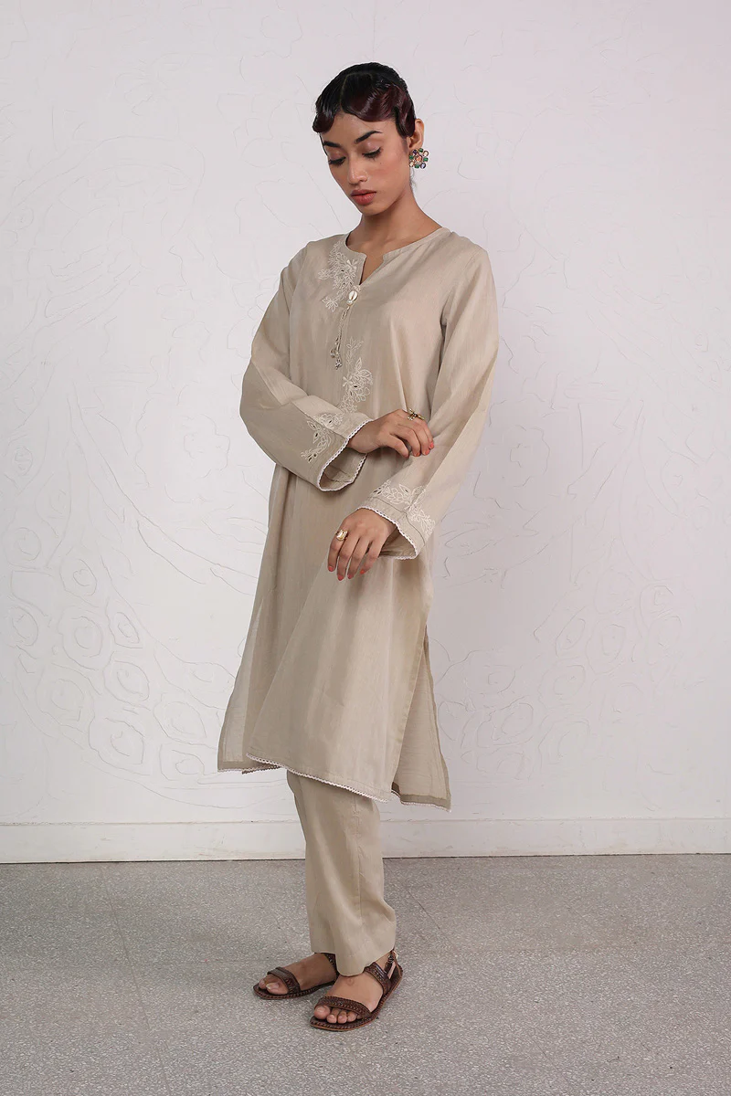 2 Piece Nailing A Corner Collection - Image 3