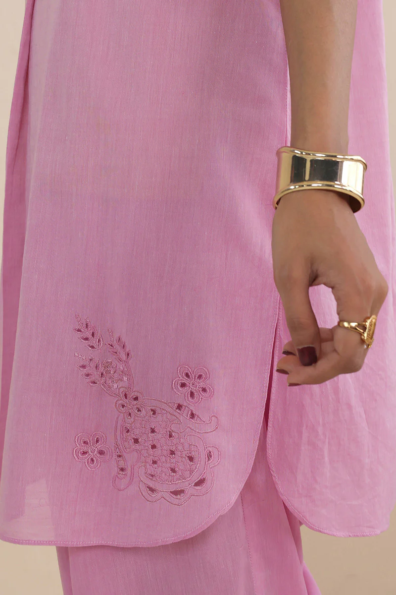 Chic Nailing A Corner 2 Piece - Image 4
