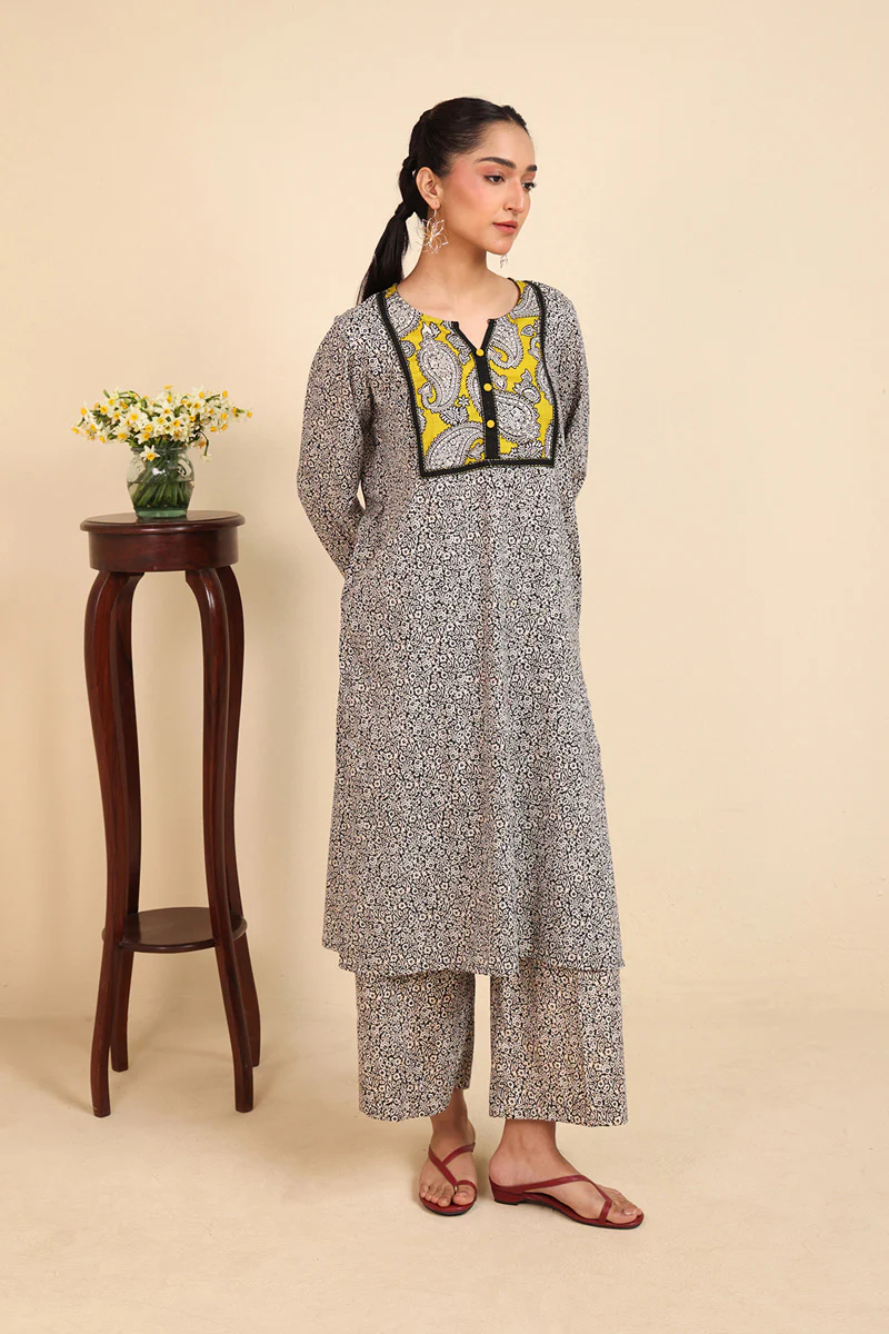 Block & Bloom Ensemble - Image 8