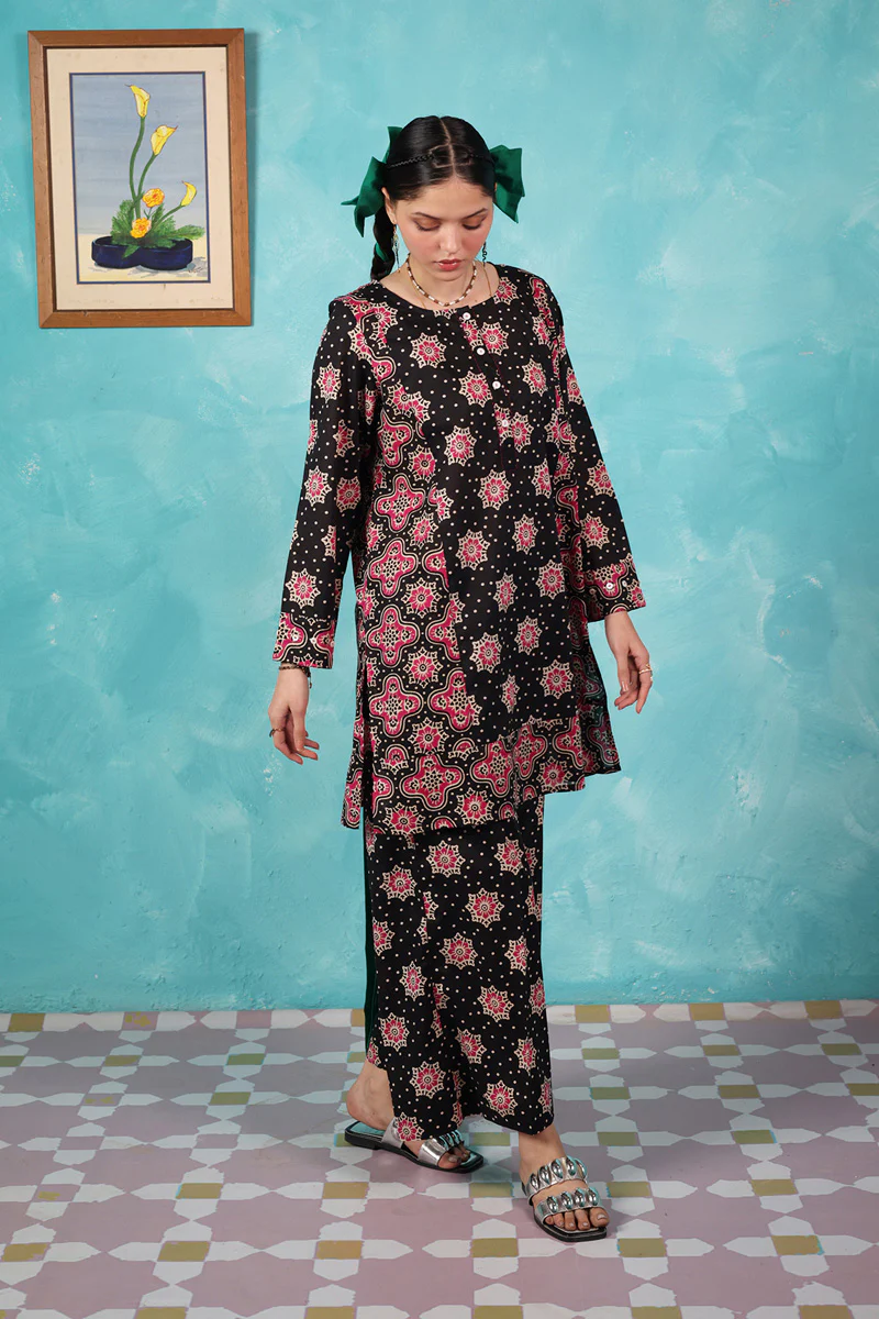 Rustic Dabu Ensemble - Image 3