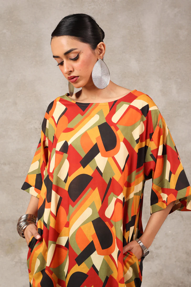 Abstract Retro Groove Top - Image 14