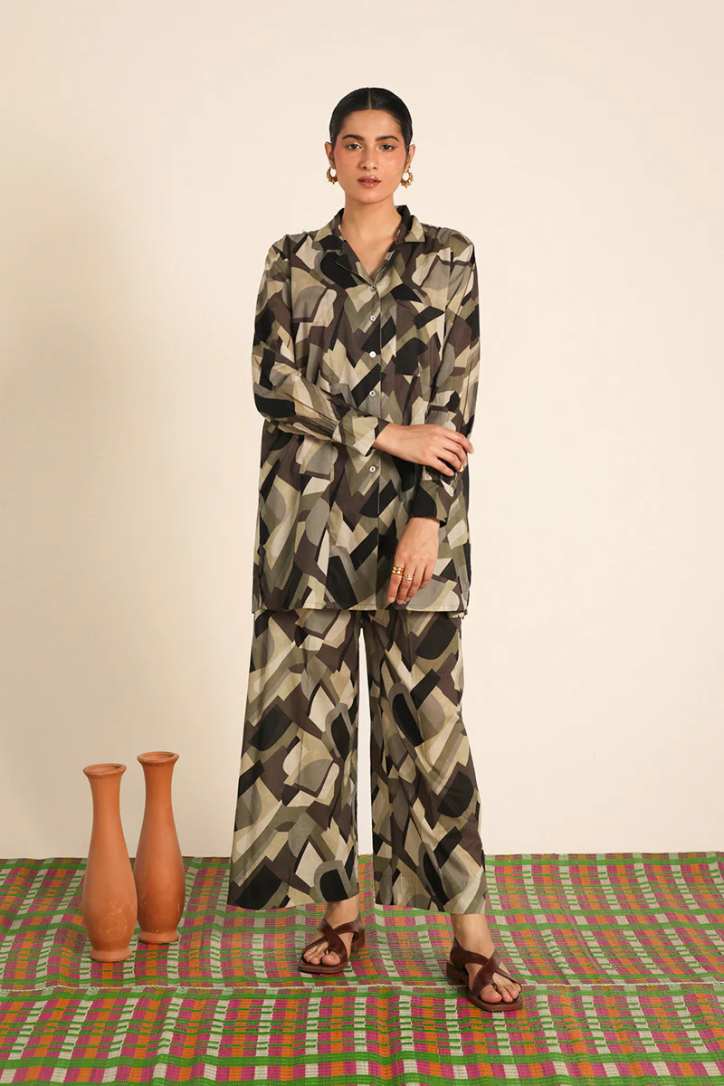 Trippy Retro Groove Co-Ord Set - Image 13