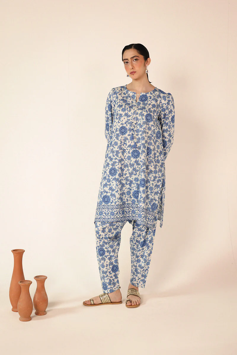Chinoisery Revived Ensemble - Image 12