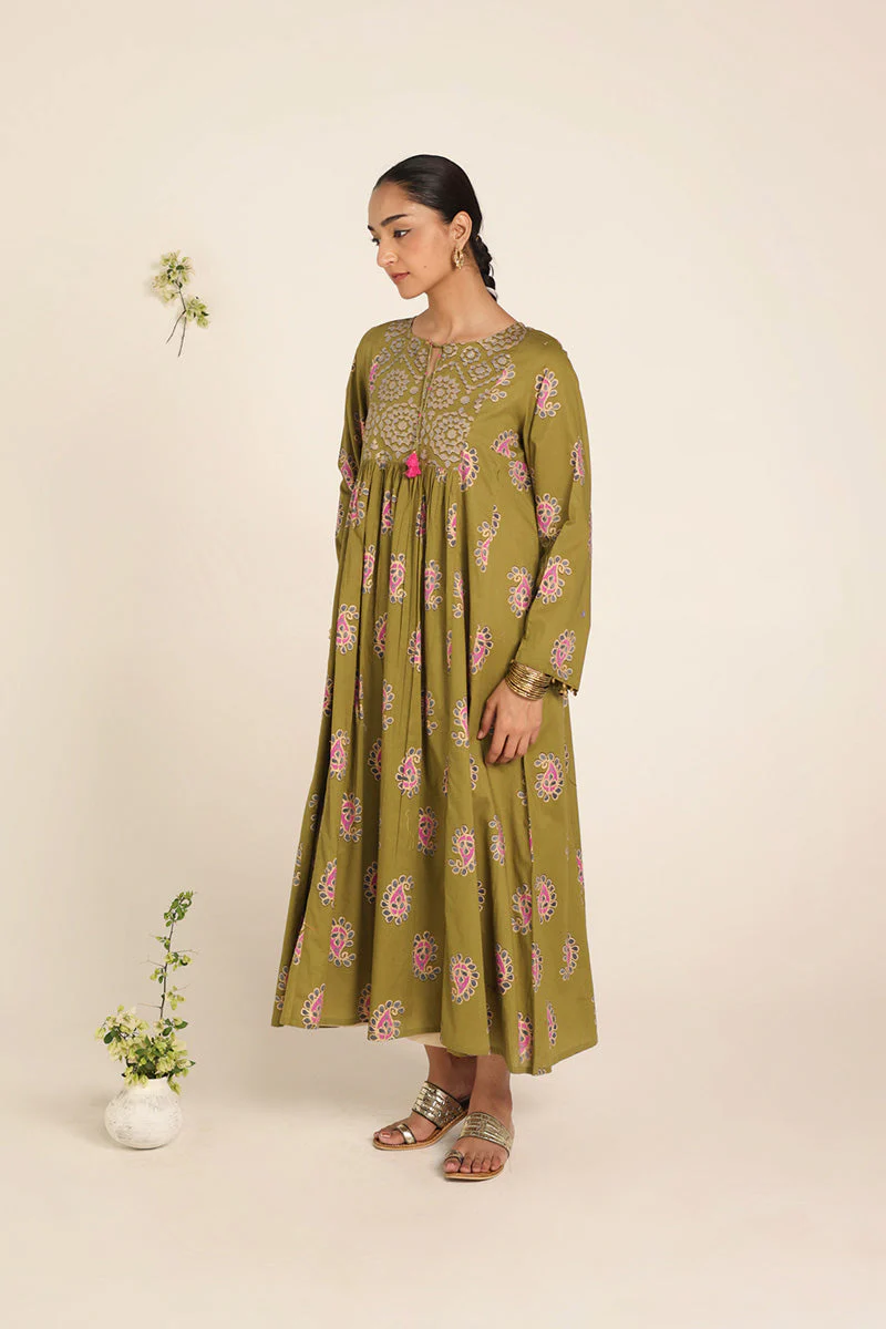 Gotta Glow Zareen Frock - Image 17