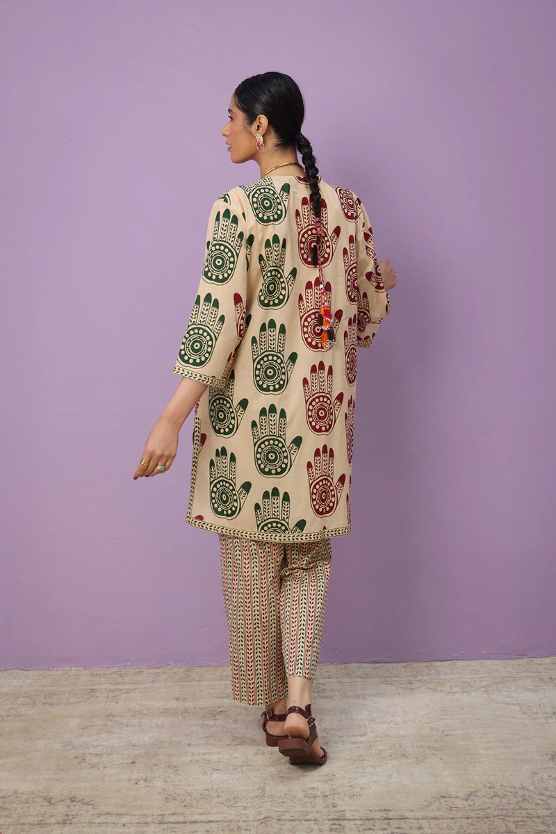 Zar-e-Mehndi Ensemble - Image 8