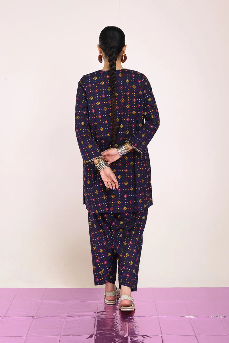 Aari Chunari Charm Ensemble - Image 4