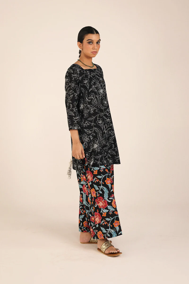 Chintz Garden Vivid Co-Ord Set - Image 6