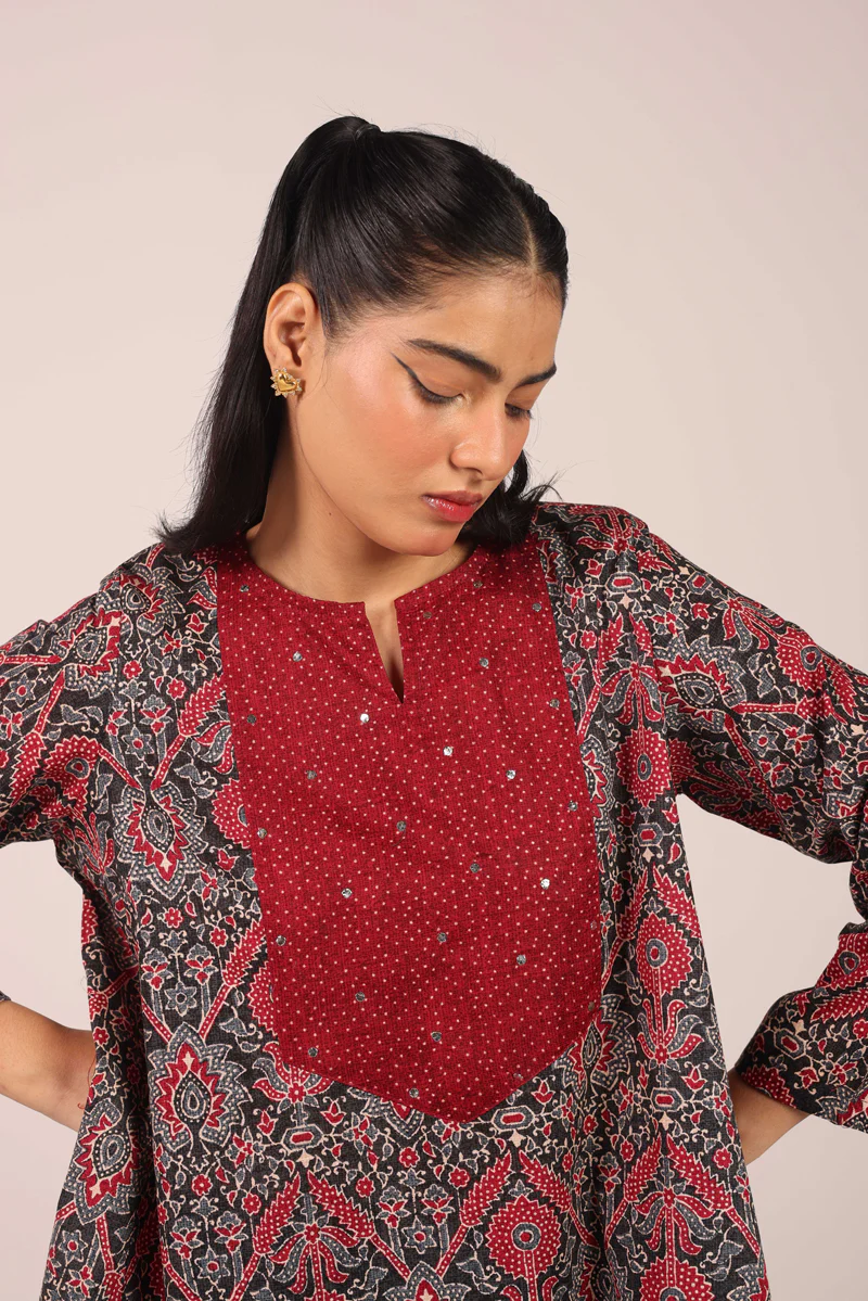 Ajrak Tales Reverie Ensemble - Image 9