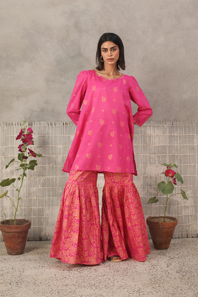 Jacquard Majesty Gharara Suit - Image 9