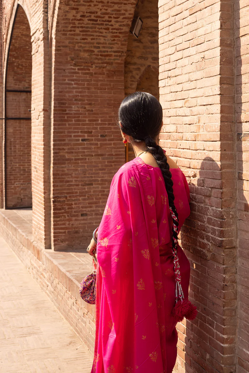 Zarqash Jacquard Majesty Saree - Image 24