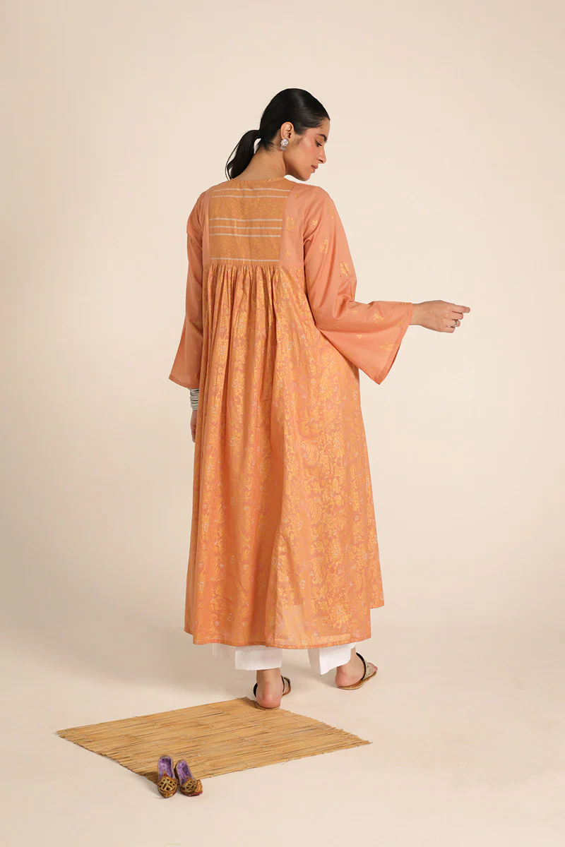 Jacquard Majesty Gold Whirl Frock - Image 18