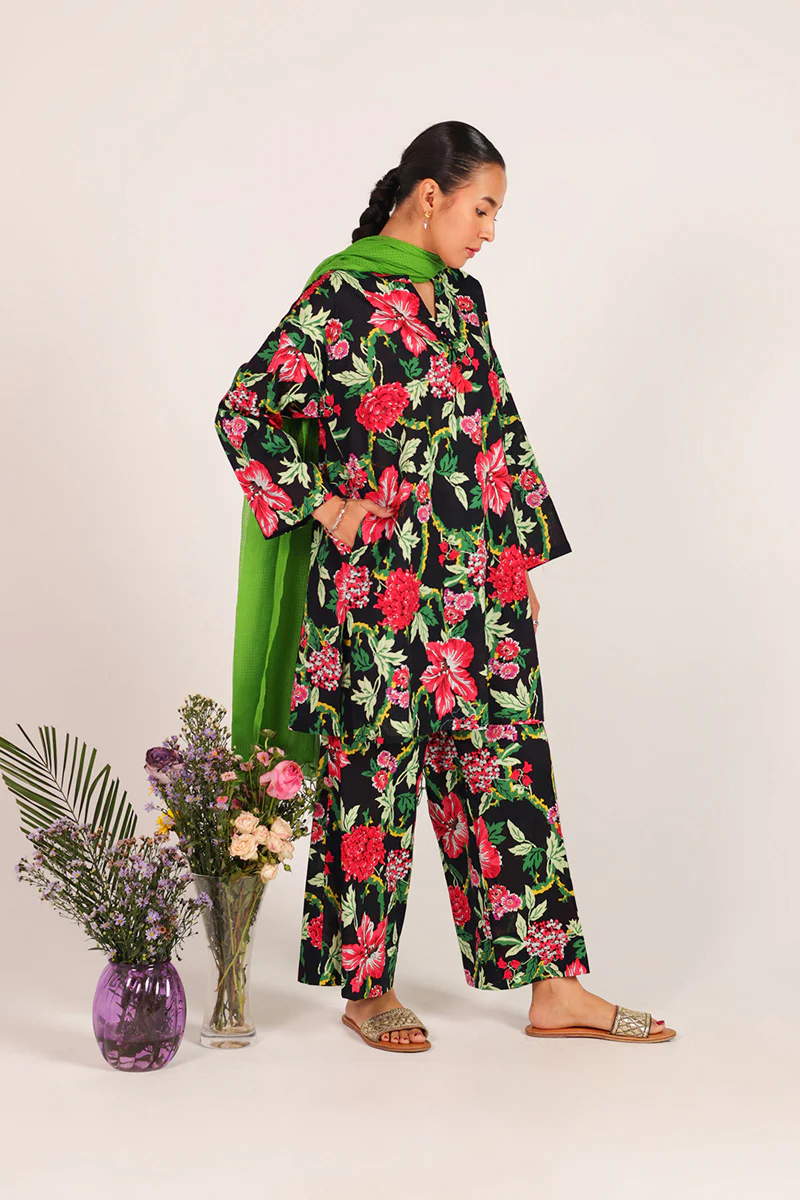Essence of Enchanted Florals Ensemble - Image 5