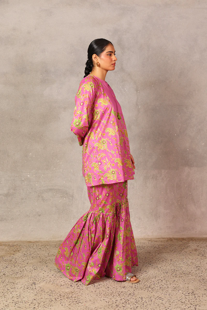 Gilded Florals Riwaayat Set - Image 3