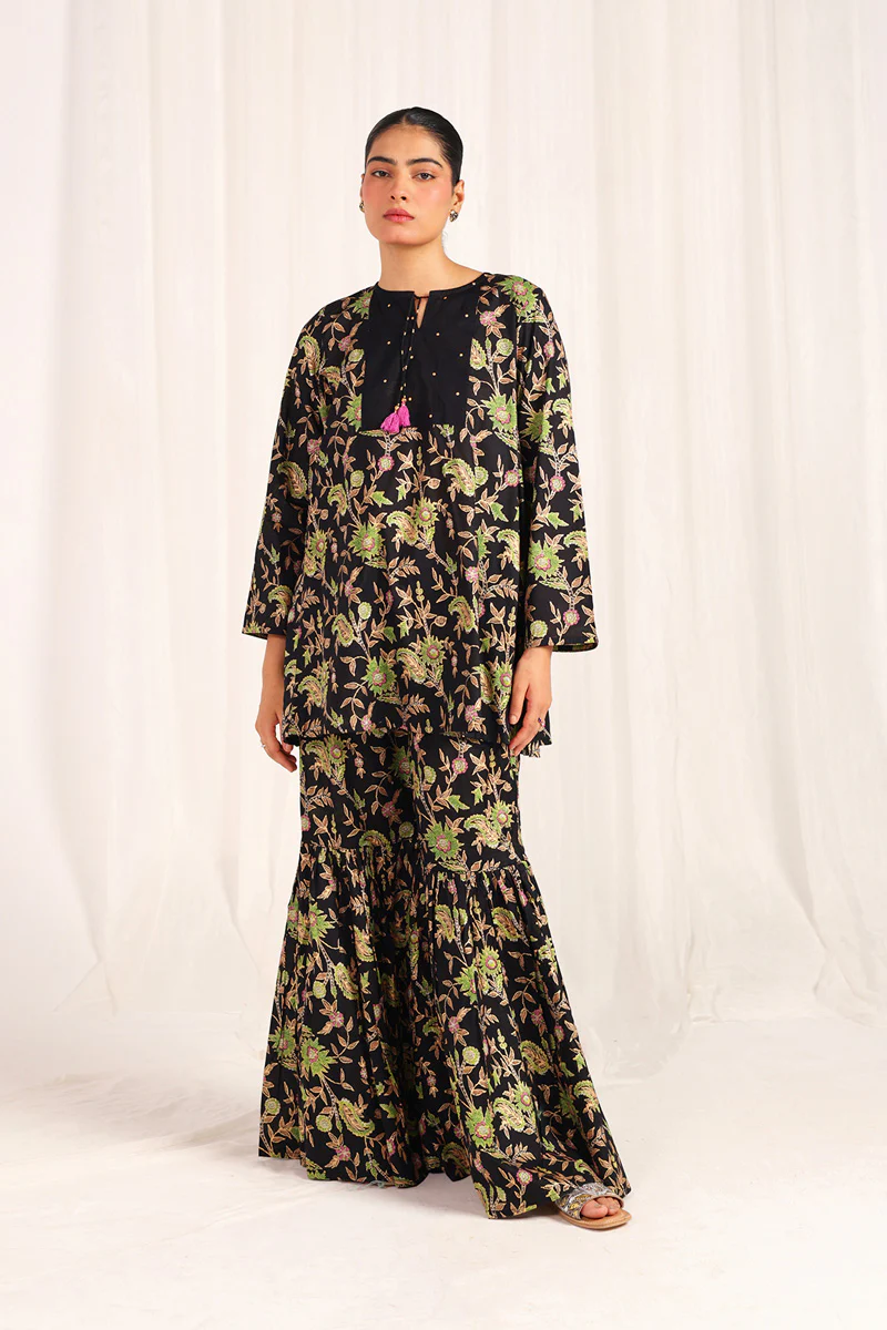 Gilded Florals Riwaayat Set - Image 8