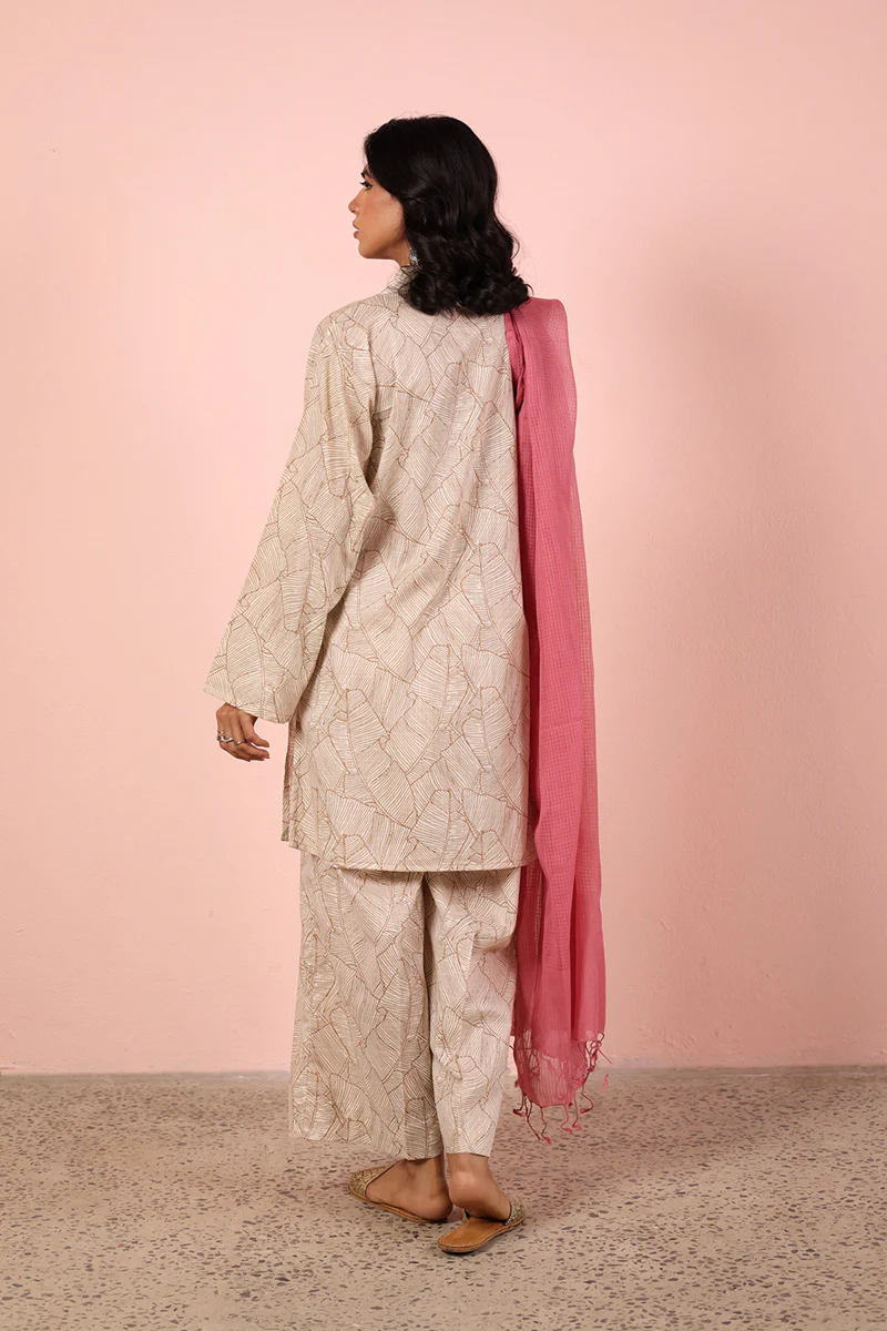 Foliage Tassel Tale Duo - Image 9