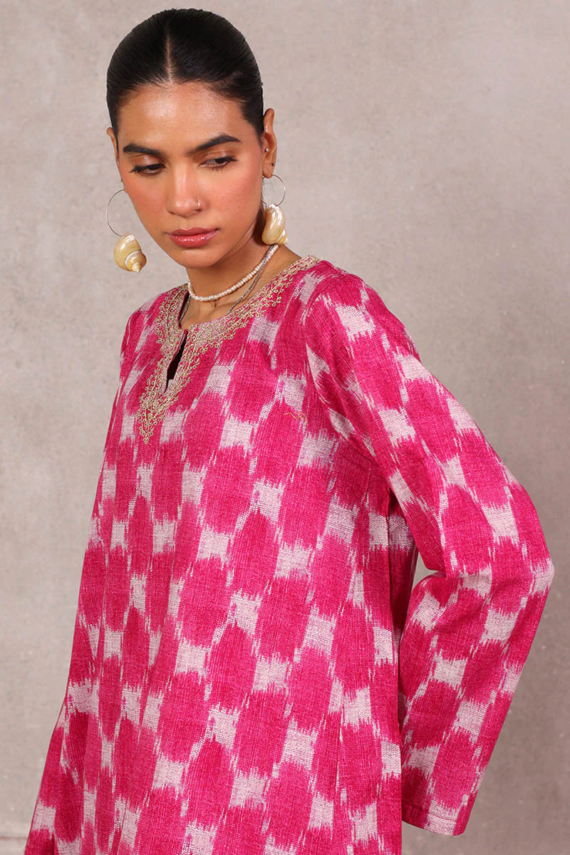 Ikat Gold Fusion Duo - Image 11