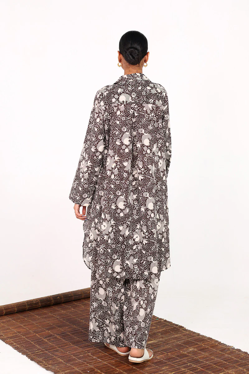 Collared Gul E Aqs Ensemble - Image 4