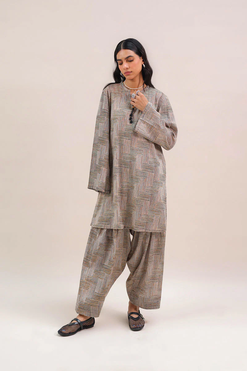 Tasseled Ginti Co-Ord Set - Image 25