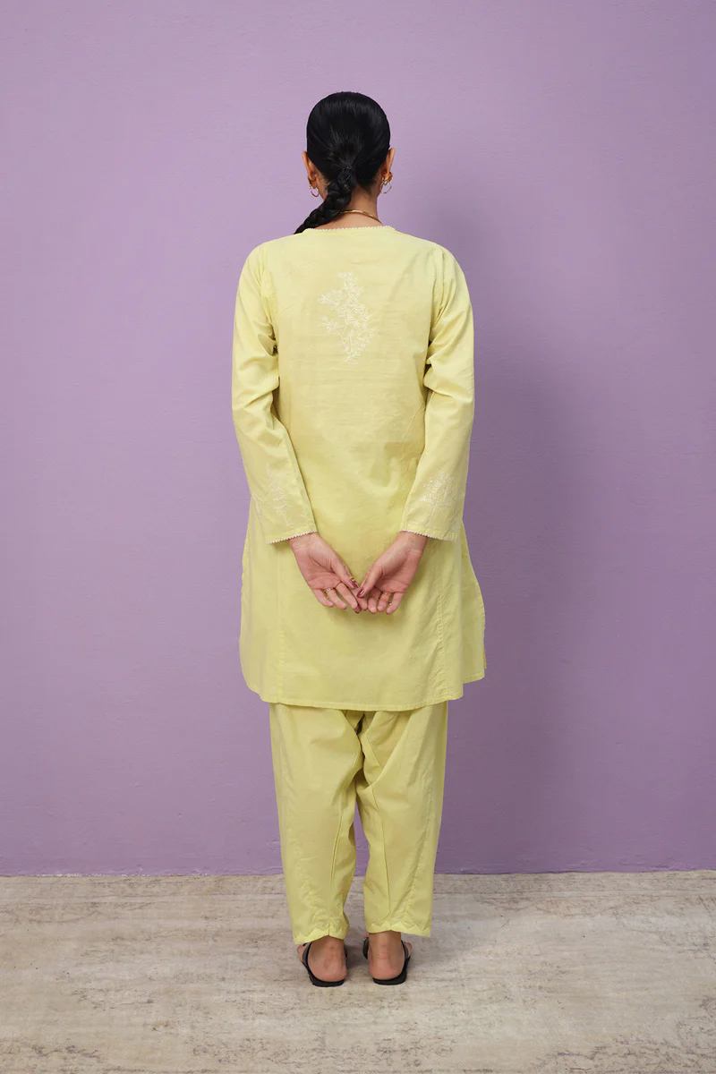 Iconic Faras ensemble - Image 13