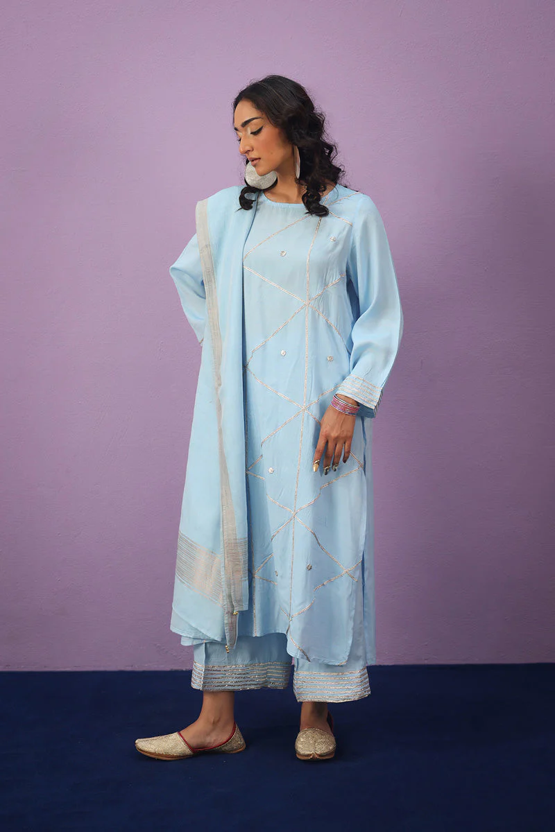 Mehfil-e- Zareen Suit - Image 15