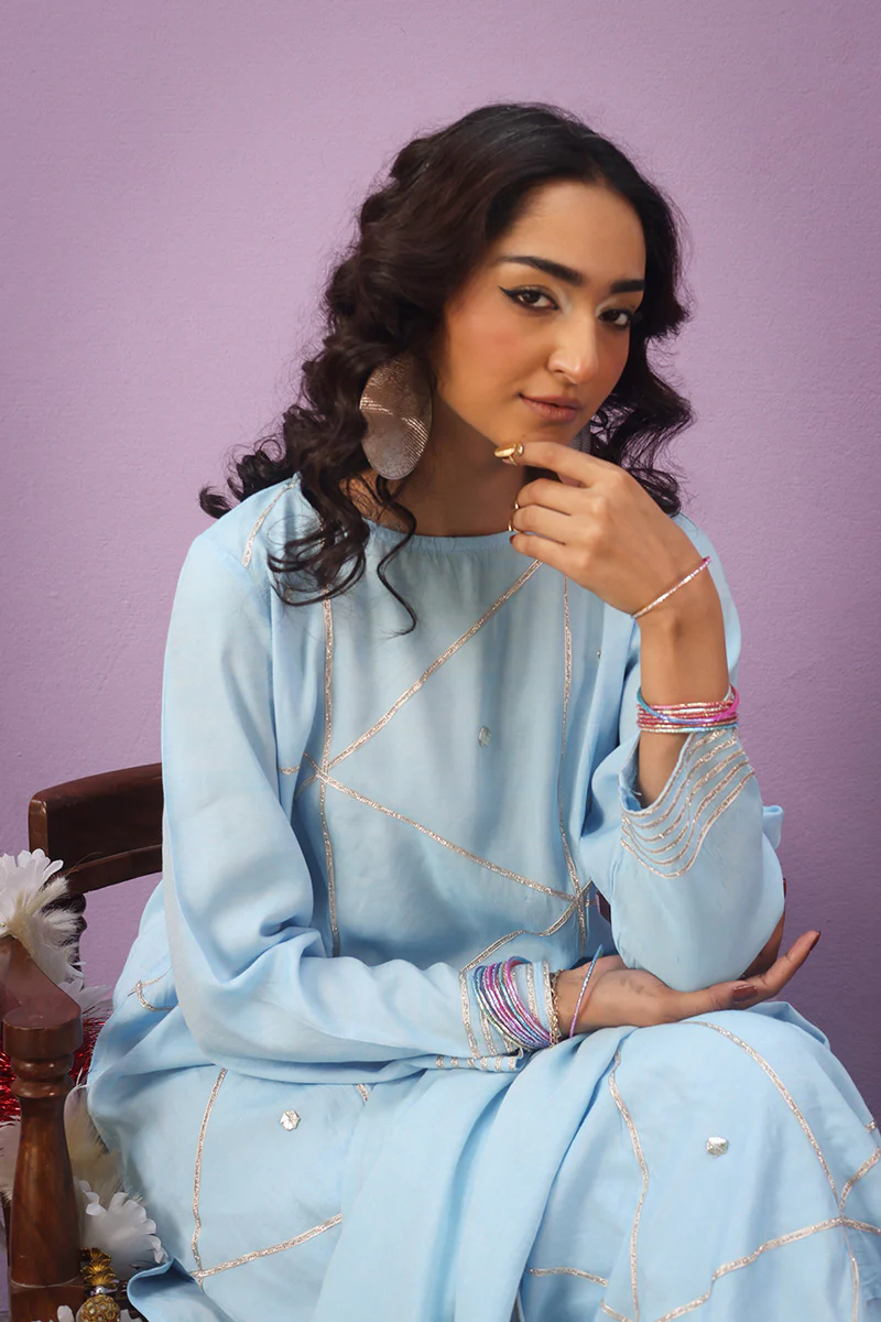 Mehfil-e- Zareen Suit - Image 9
