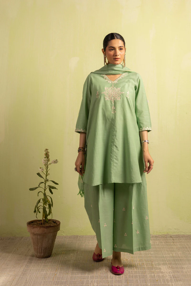 Aina Studio Suit - Image 6