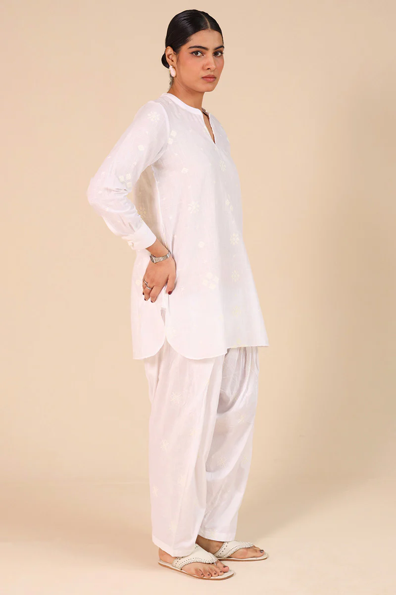 Chakoor Embroidered Set - Image 10