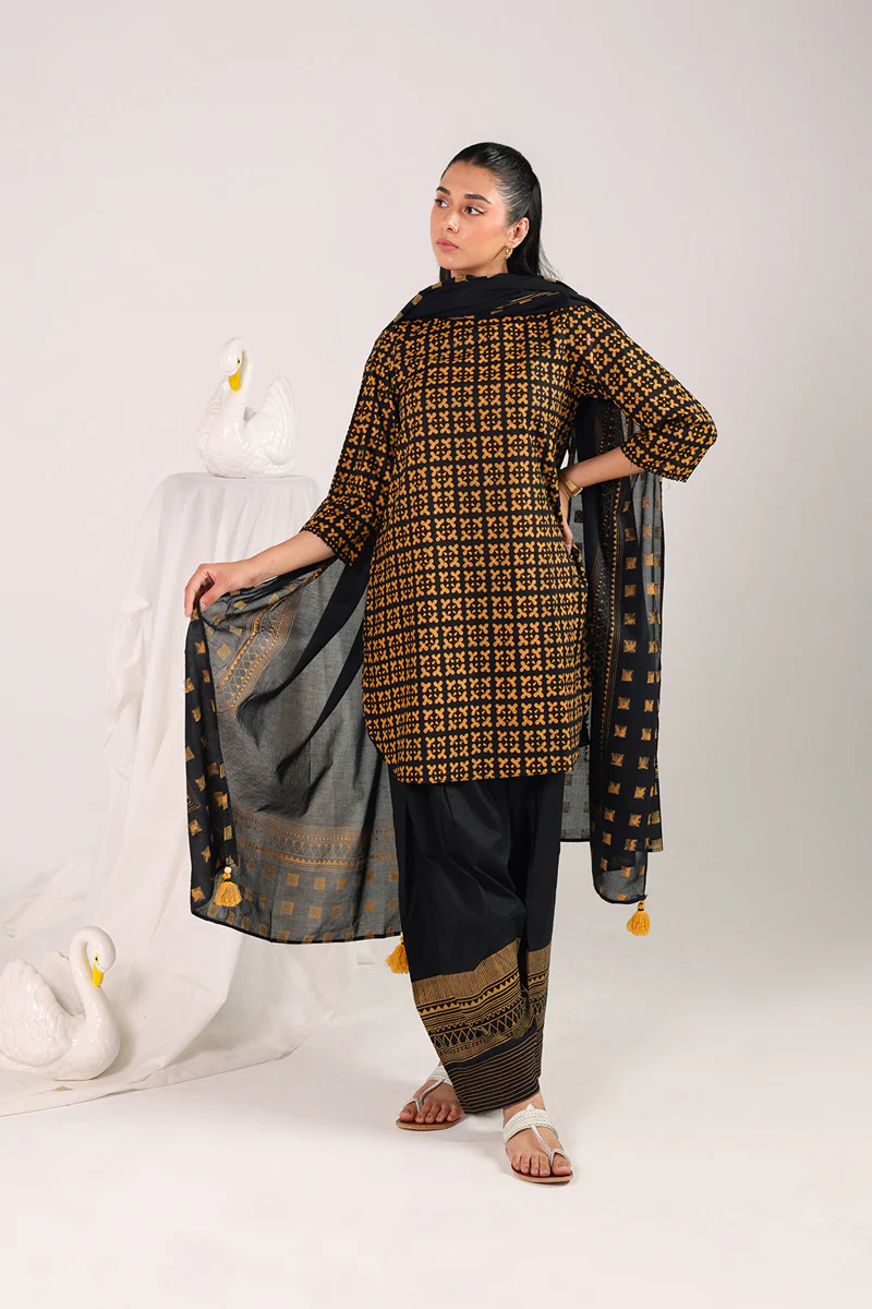 African Charm Block Baat 3 Piece Suit - Image 6