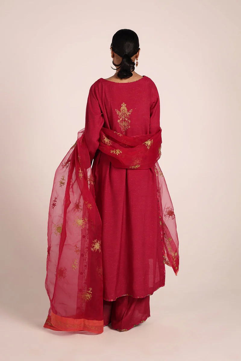 Bold Hues of Red 3-Piece Suit - Image 4