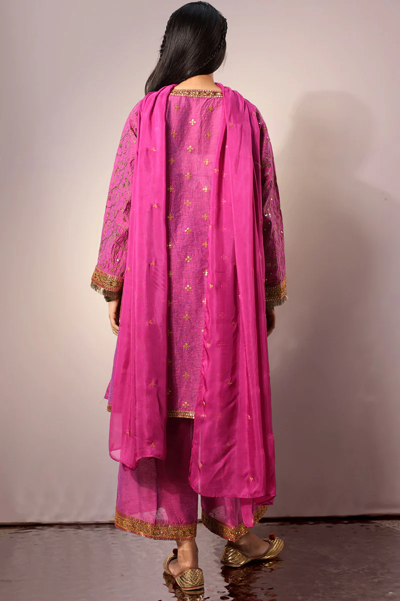 Gilded Embroidered 3-Piece Suit - Image 8