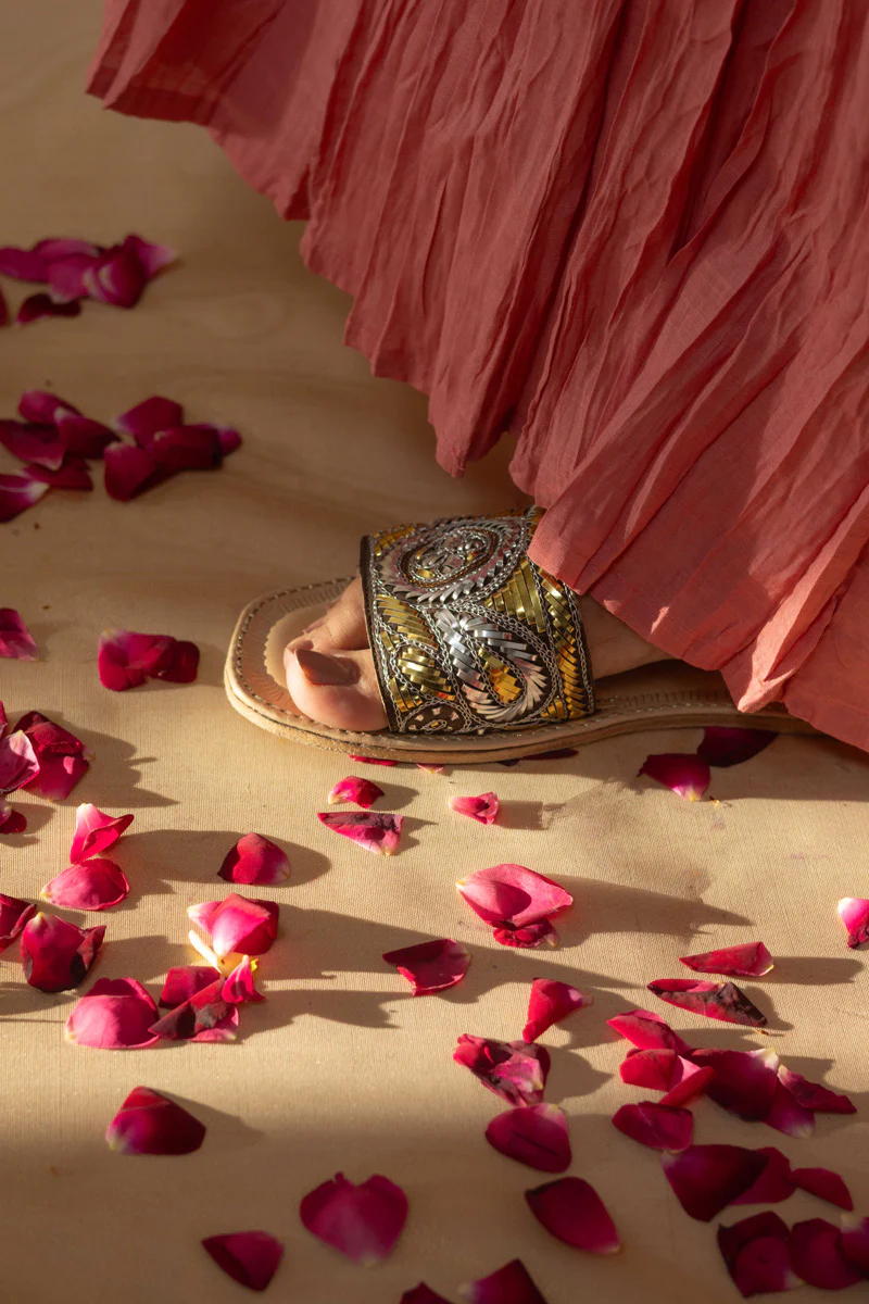 Nawabi Zarbaft Juti - Image 4