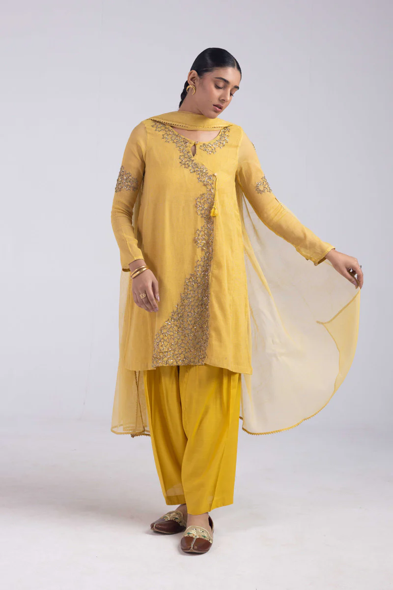 Zahra Hand-Embroidered Ensemble - Image 7
