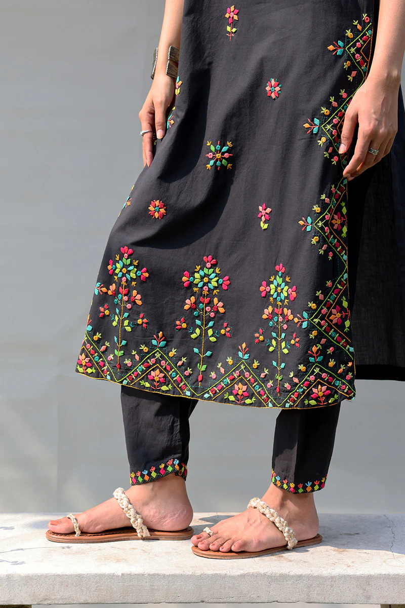 Hand Embroidered Patti Set - Image 10